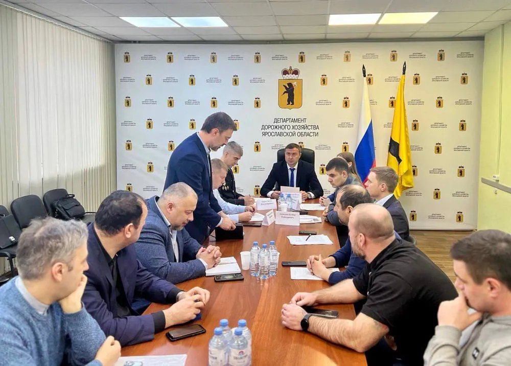 В Ярославле «новым старым» перевозчикам напомнили о безопасности пассажиров