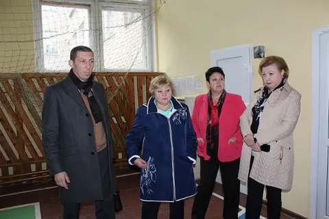 Депутаты муниципалитета побывали в ярославских школах
