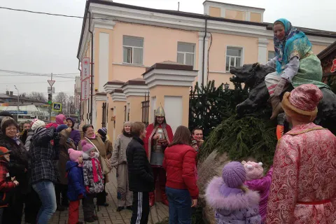Ярославский медведь проснулся в свитере ярославского «Локомотива»