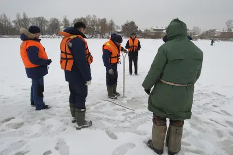 В Ярославле проверили соблюдение запрета выхода на лед