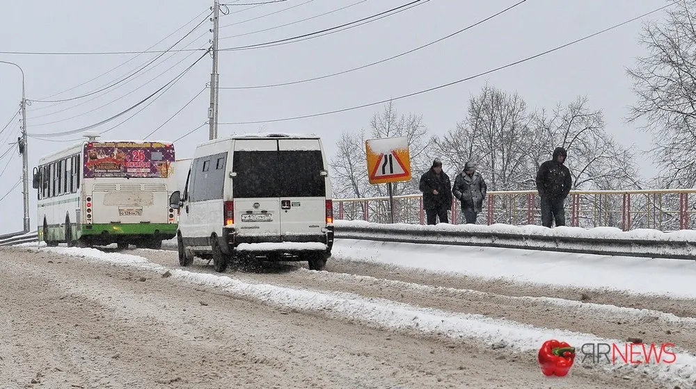 Движение личного транспорта на Октябрьском мосту Ярославля закроют в ночь на 20 марта