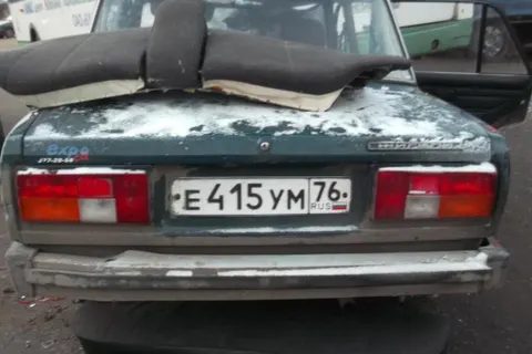 В Рыбинске Ярославской области автобус столкнулся с двумя легковушками