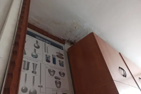 В переславских школах и детсадах потекли крыши