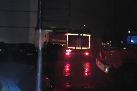 В многоэтажке  Ярославля загорелся лифт