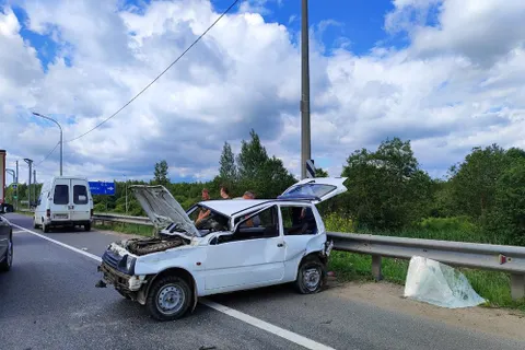 В Ярославской области на трассе М8 из-за ДТП образовалась пробка
