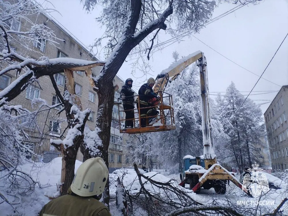 В Ярославской области ледяной дождь привел к проблемам со светом