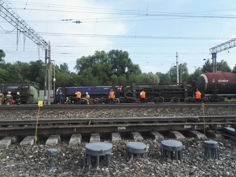 В Ярославле сходом пяти грузовых вагонов с рельсов занялись следователи