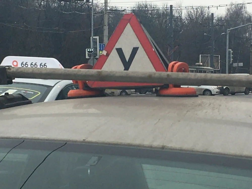 В Ярославле начали наказывать за учебную езду по Московскому проспекту