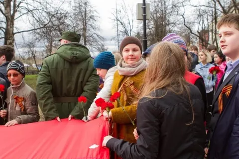 В Ярославль прибыла марш-эстафета «Звезда нашей Великой Победы»