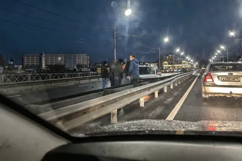 На ярославских мостах случилось машинное побоище