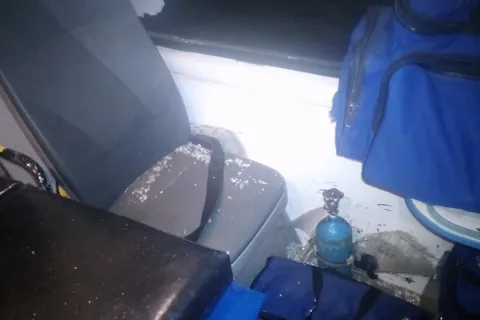 Пьяный ярославец разгромил автомобиль скорой помощи: фото