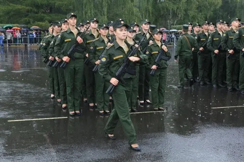 В Ярославле курсанты Военно-космической академии имени Можайского присягнули Родине