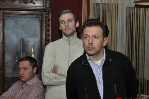 В Ярославль приезжал музыкальный критик Артемий Троицкий. Фоторепортаж