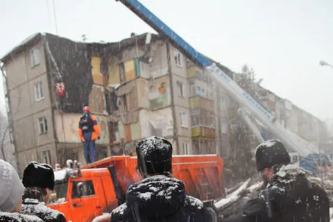 В храмах Ярославля проходят поминальные службы по погибшим