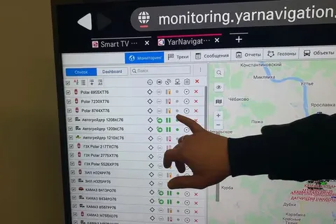 «Трактор редкий зверь»: мэрия решила показать, как убирается Ярославль